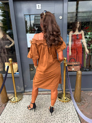 Offshoulder jurkje “Selina” effen bruin