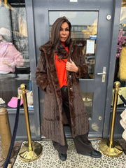 Lange kabel fake fur jas "Capuchon" Donkerbruin