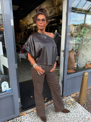 Faux-Leather Top met Pofmouw "Gerrie" donkerbruin