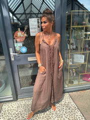 Spaghetti jurk broderie ibiza chocobruin