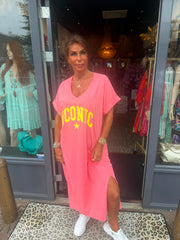 T-shirt jurk “Iconic" Zalm
