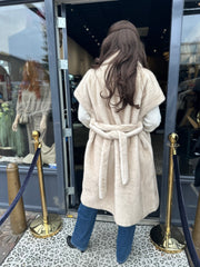 Lang fake fur Gilet "winter times" Ecru