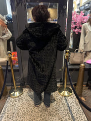 Lange kabel fake fur jas "Capuchon" Zwart