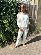 Tweedelig pak "Golden edge" ecru