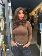 Turtle top "Rosalie" Donkerbruin