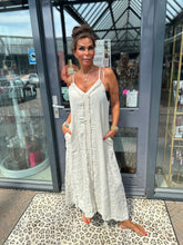 Spaghetti jurk broderie ibiza beige