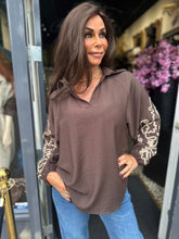 Blouse "Broderie" donkerbruin