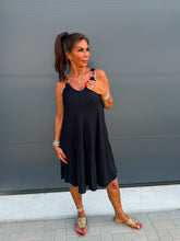 Viscose jurk “Gesp” zwart
