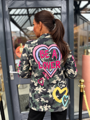 Colbert "Be A Lover" pre order donderdag