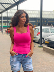 By Swan top mouwloos fuchsia