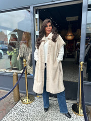 Lang fake fur Gilet "winter times" Ecru