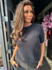 Top "Every colour" zwart