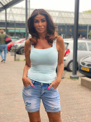 By Swan top mouwloos Lichtblauw.