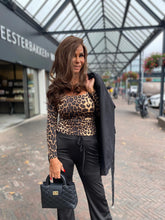 Top "By Swan Annie" Luipaard