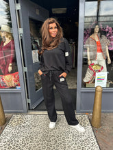 Tweedelig pak “Life” applicatie zwart