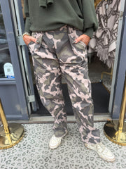 Camo pants beige/groen