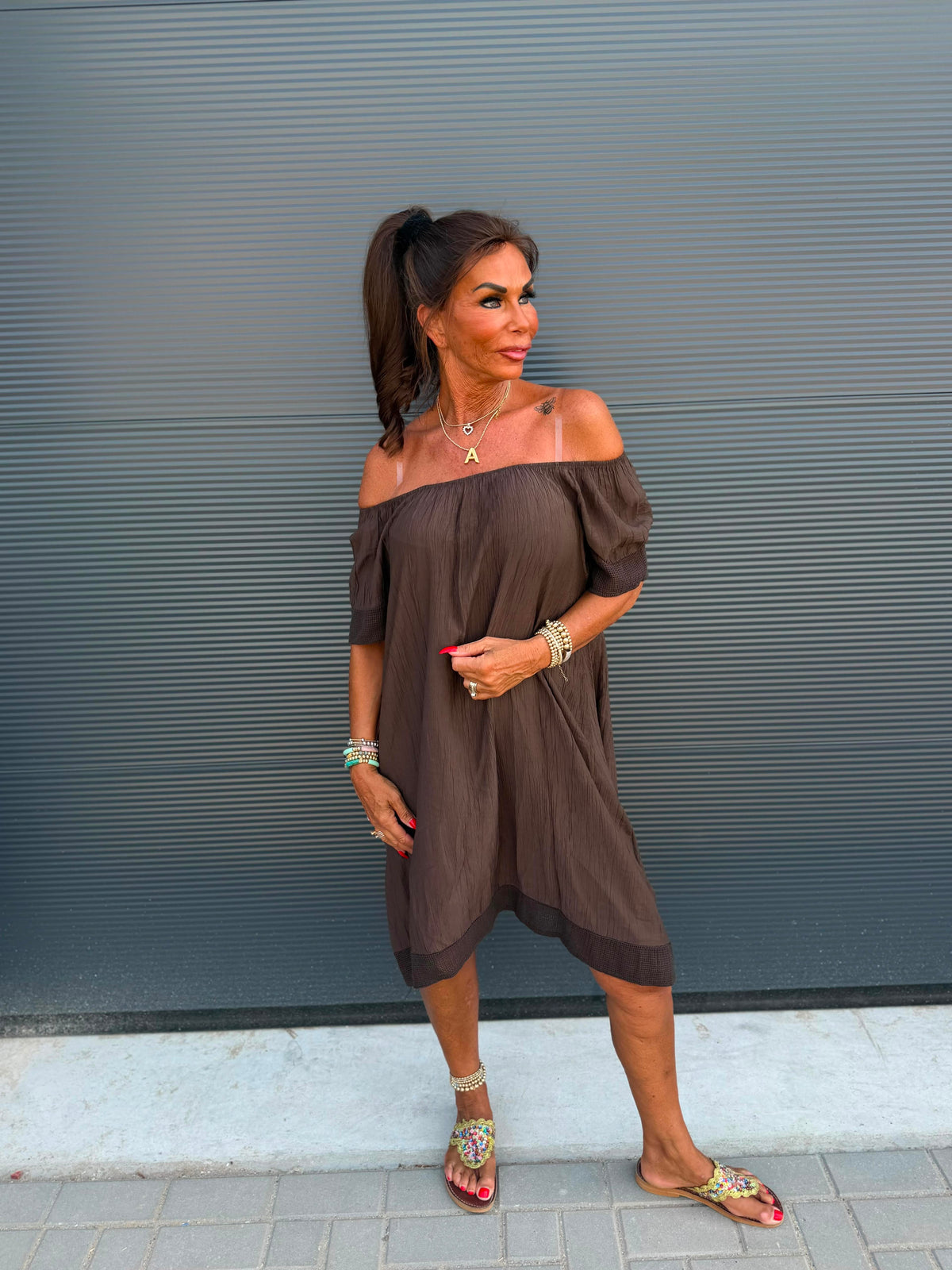 Off-shoulder jurkje “Viscose” bruin