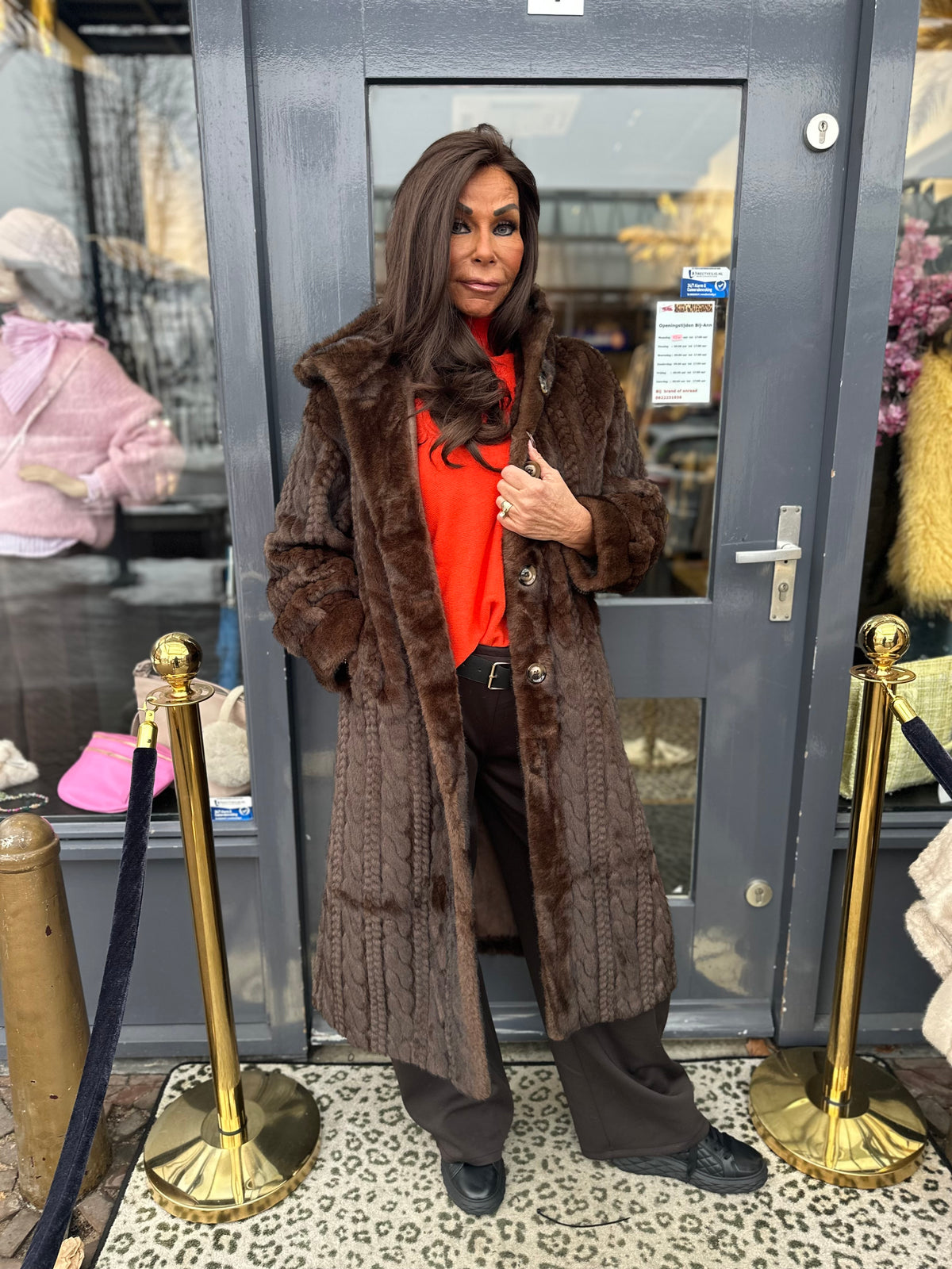 Lange kabel fake fur jas "Capuchon" Donkerbruin