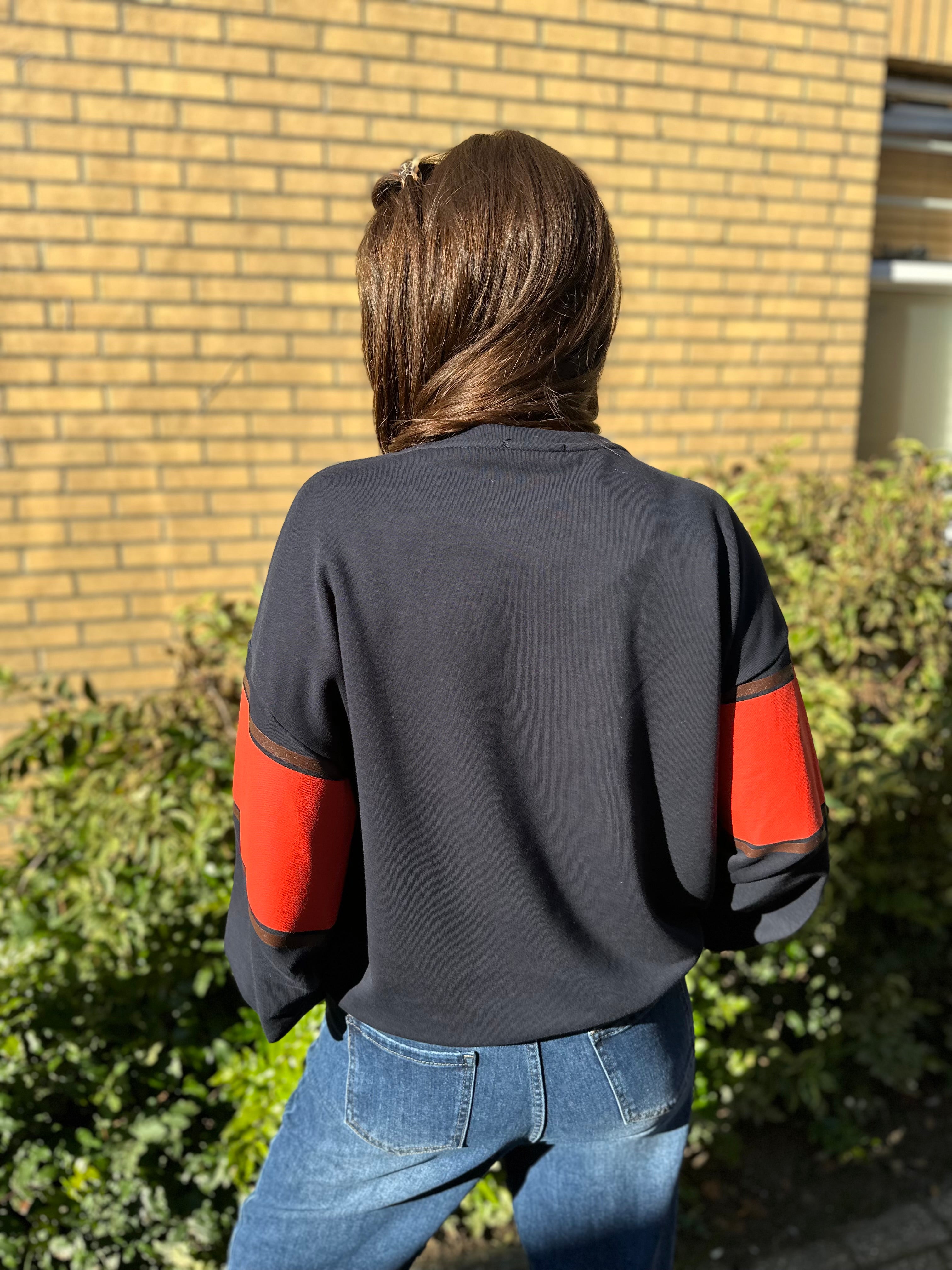 Trui "Cest la vie" Donkerblauw
