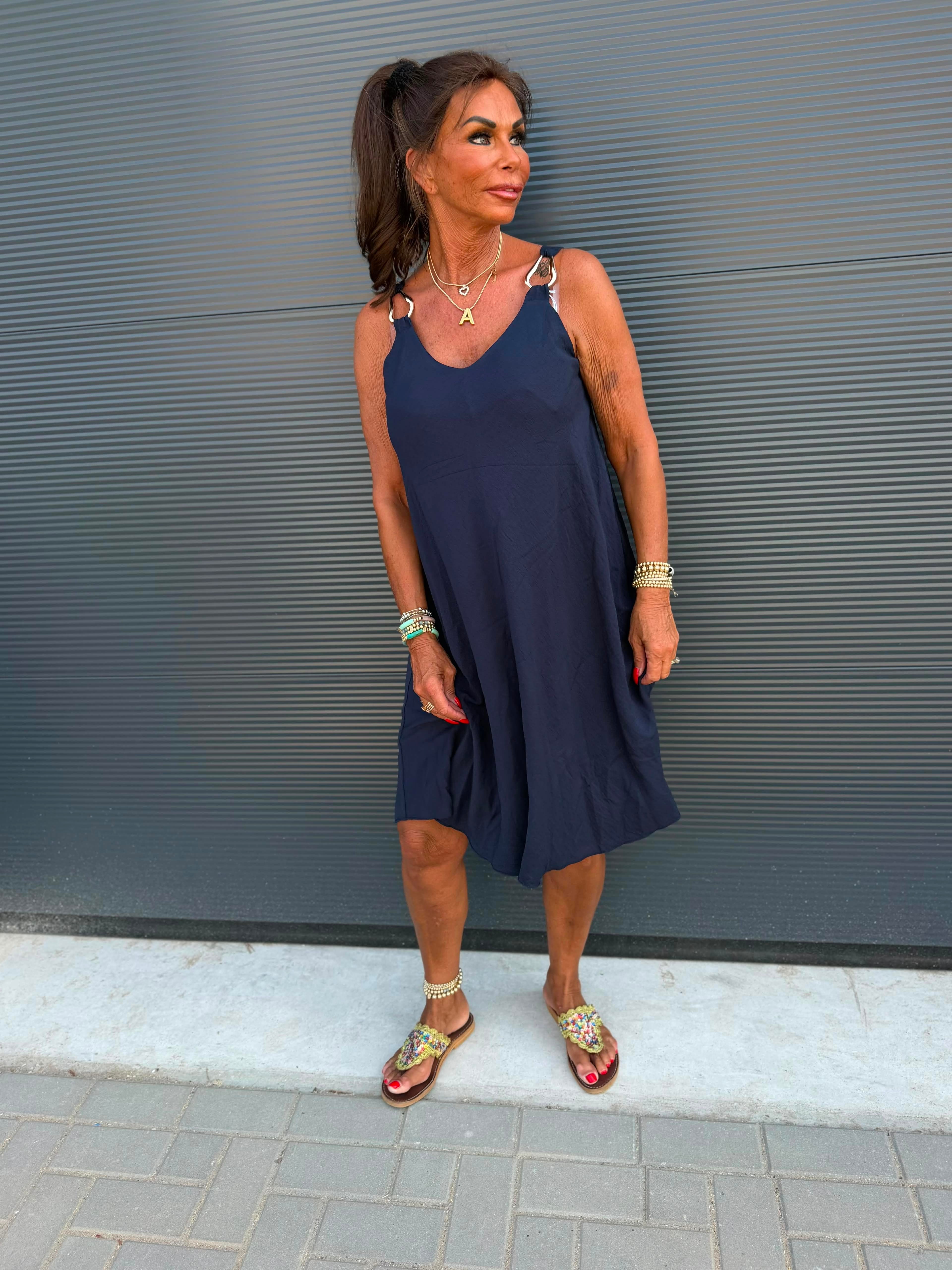 Viscose jurk “Gesp” navy