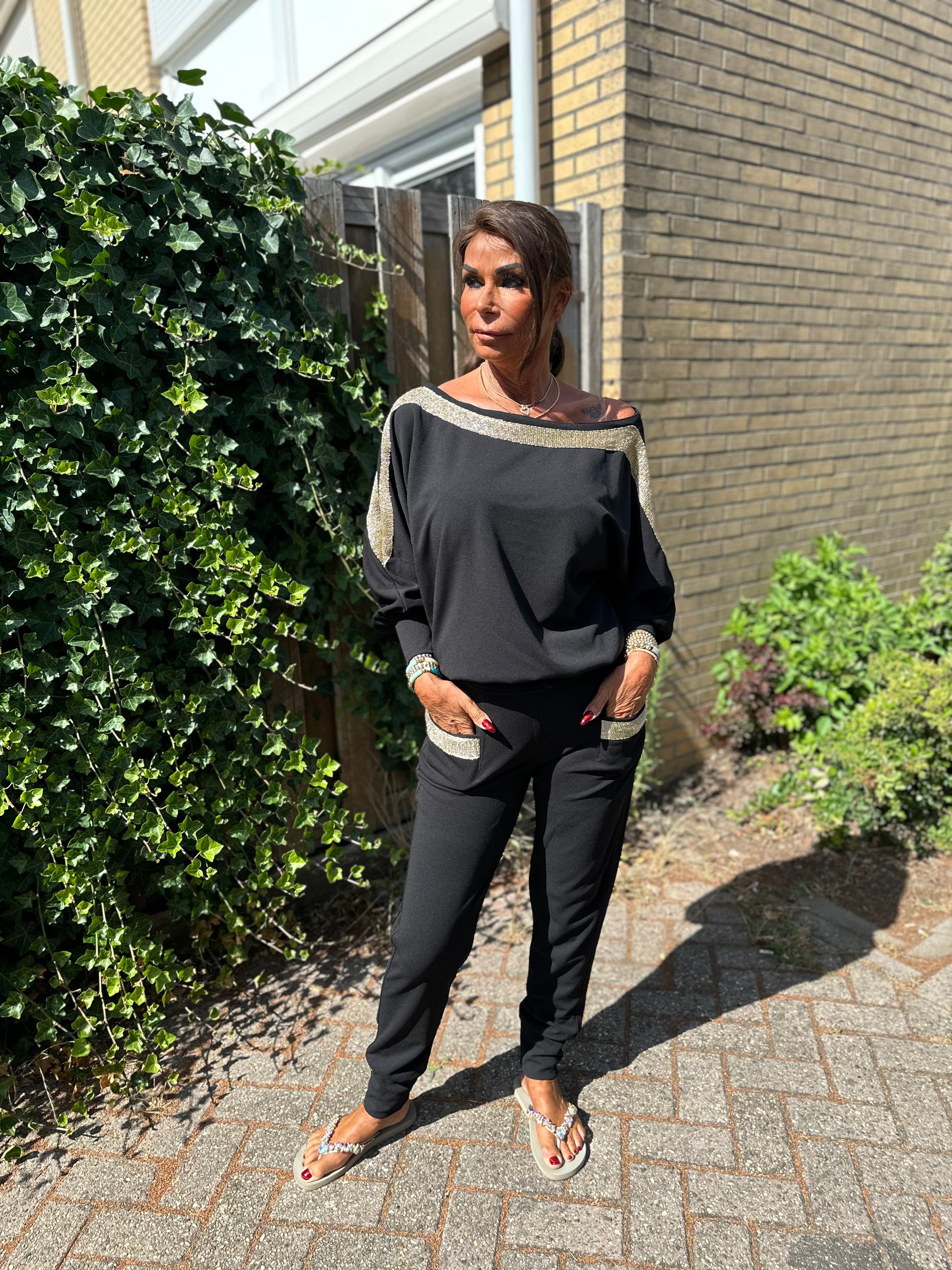 Tweedelig pak "Golden edge" zwart