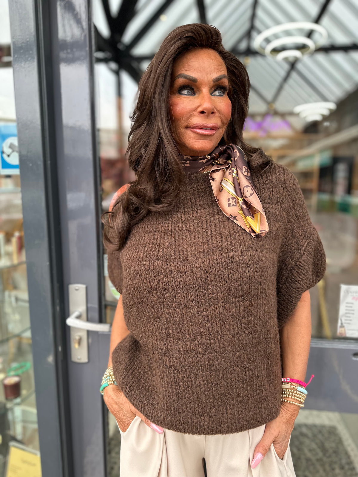 knitted korte mouw donkerbruin