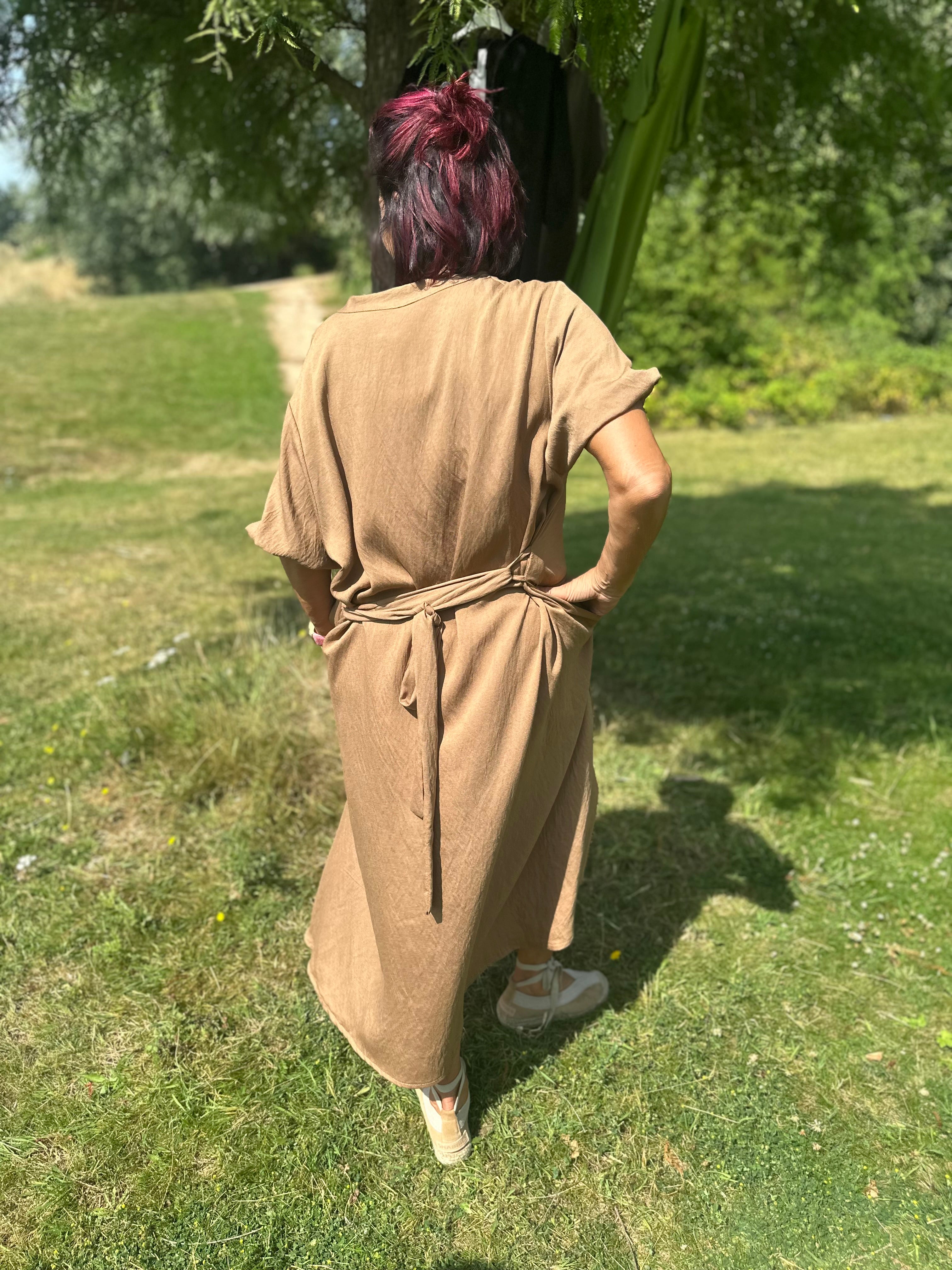 Jurk "Vino" Camel