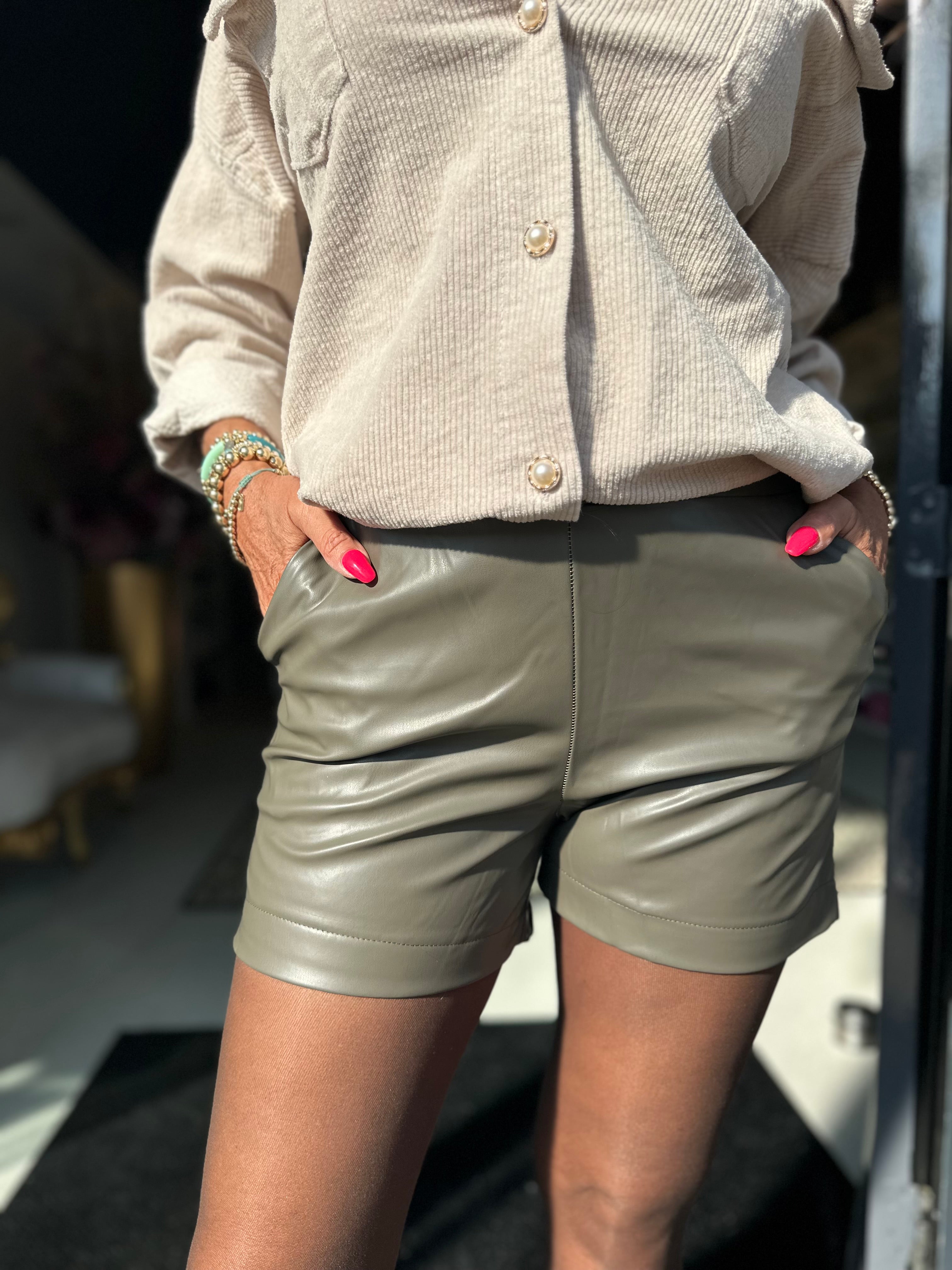 Short Groen