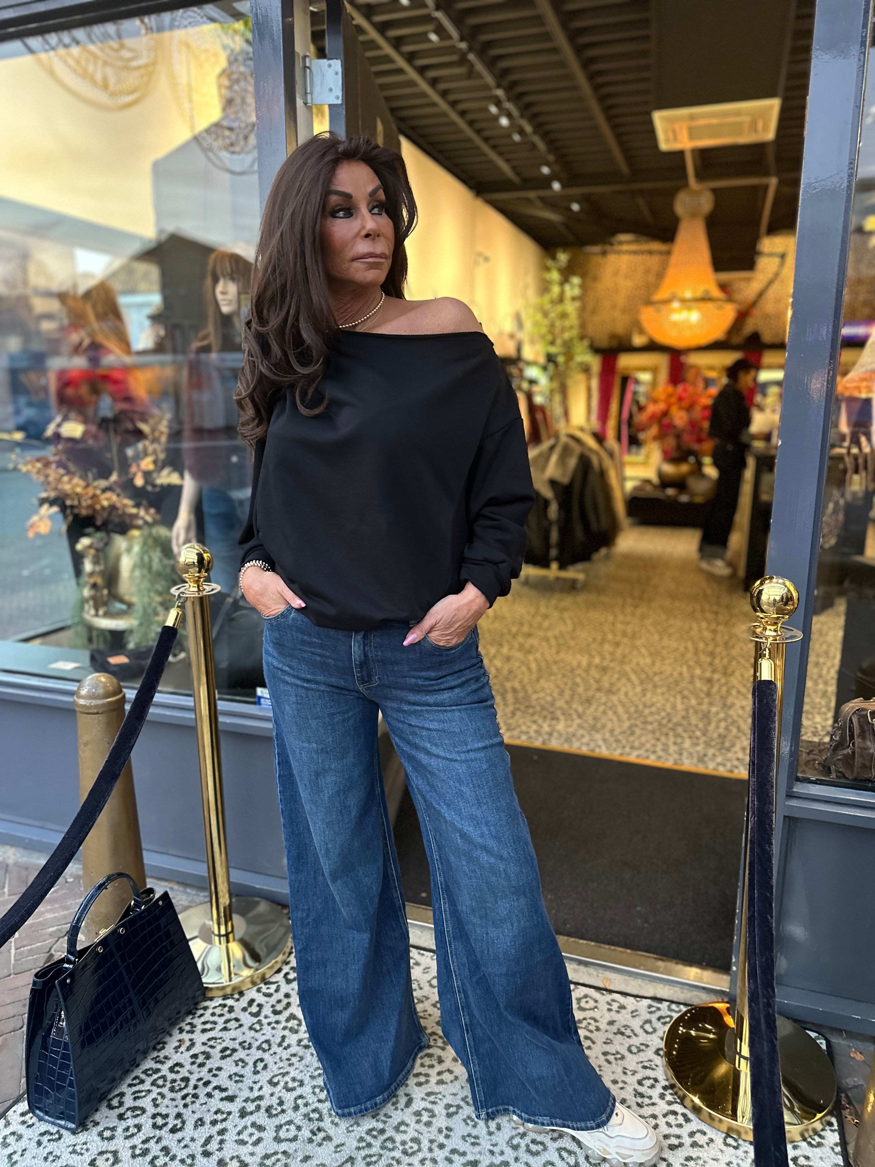 Off shoulder top “Faith” zwart