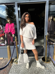 2 delig set “korte rok” beige