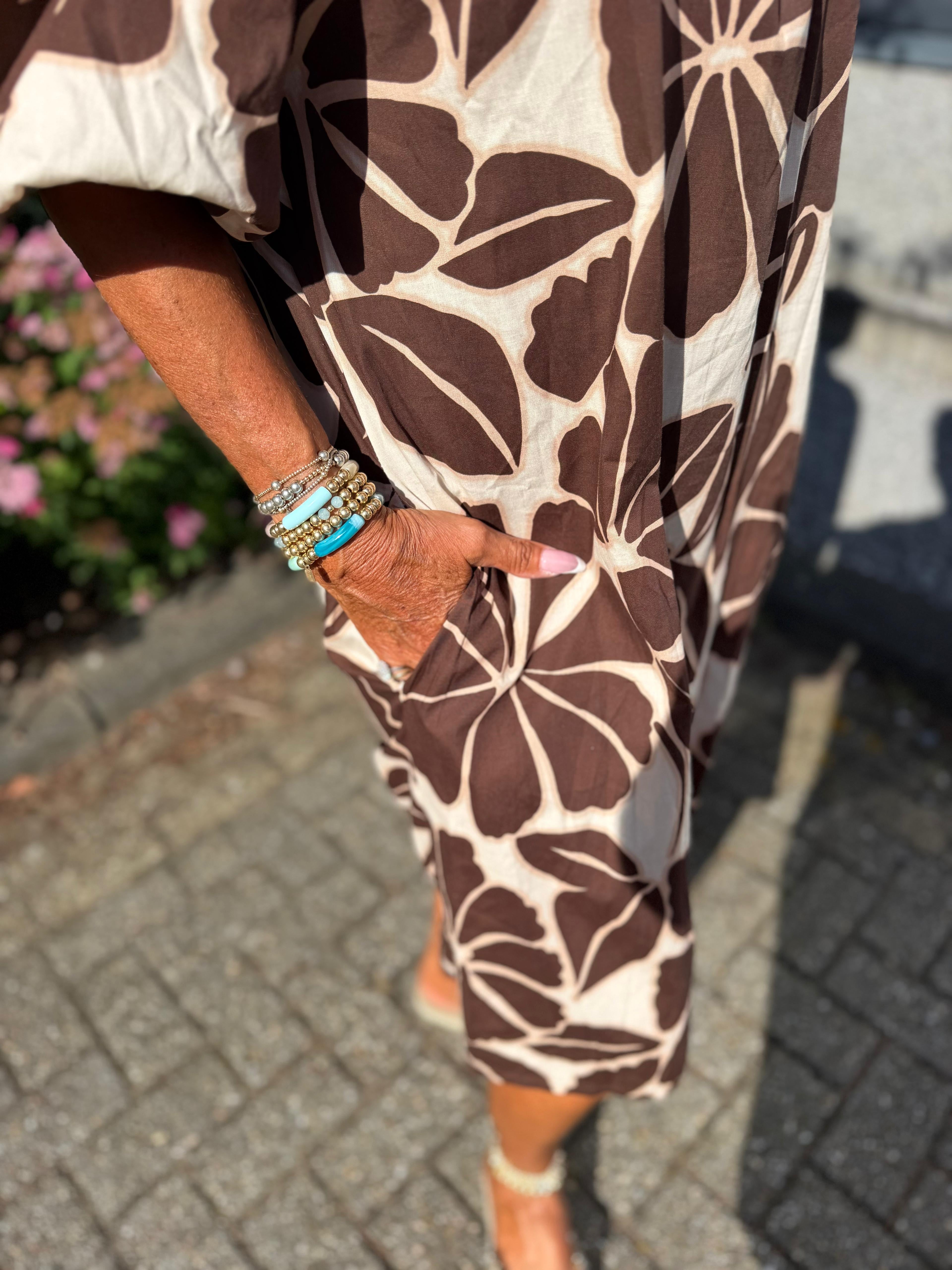 Offshoulder jurkje “Selina” bruin/beige