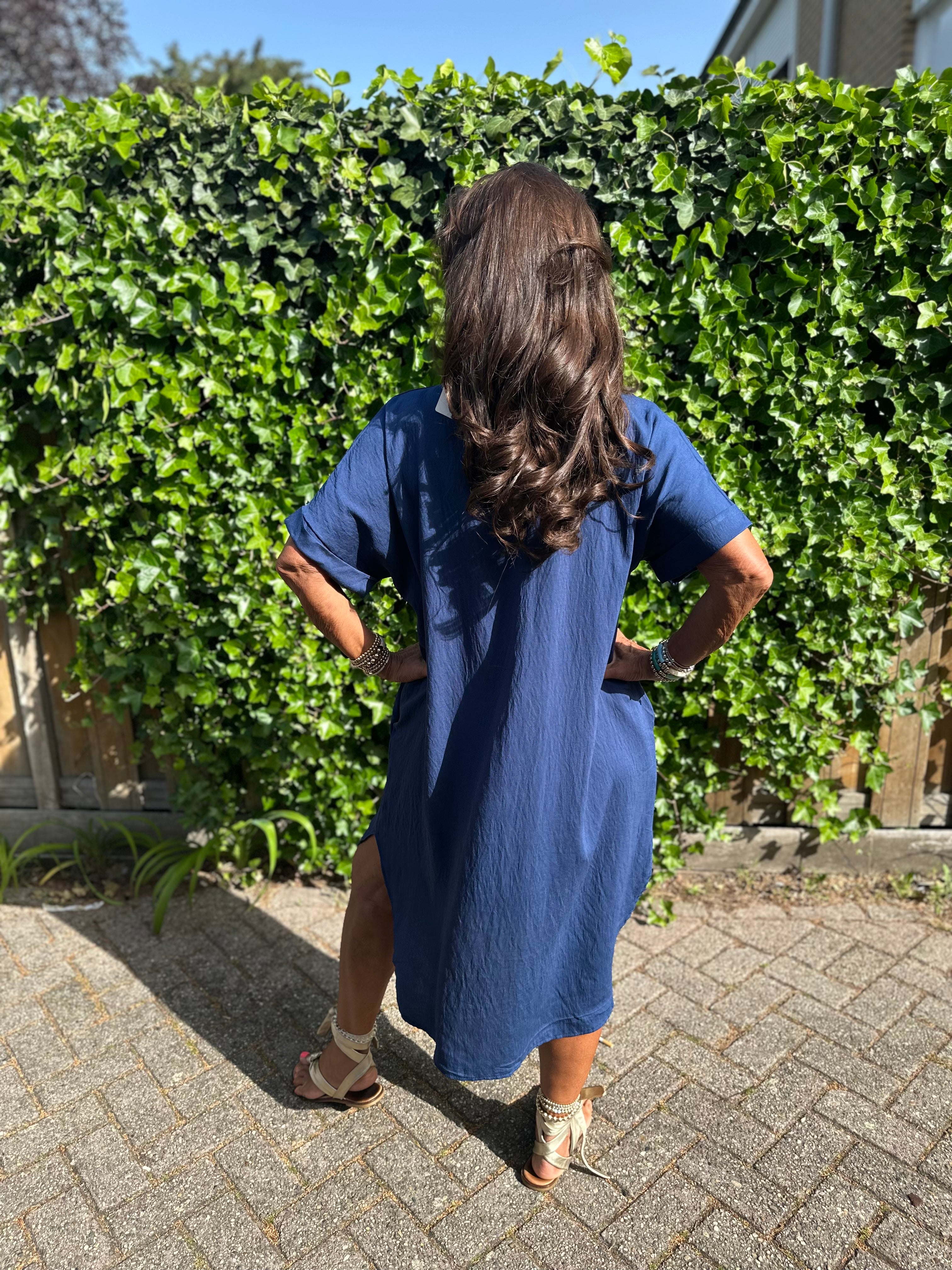 Jurkje "Kalyn" v-hals sky blauw