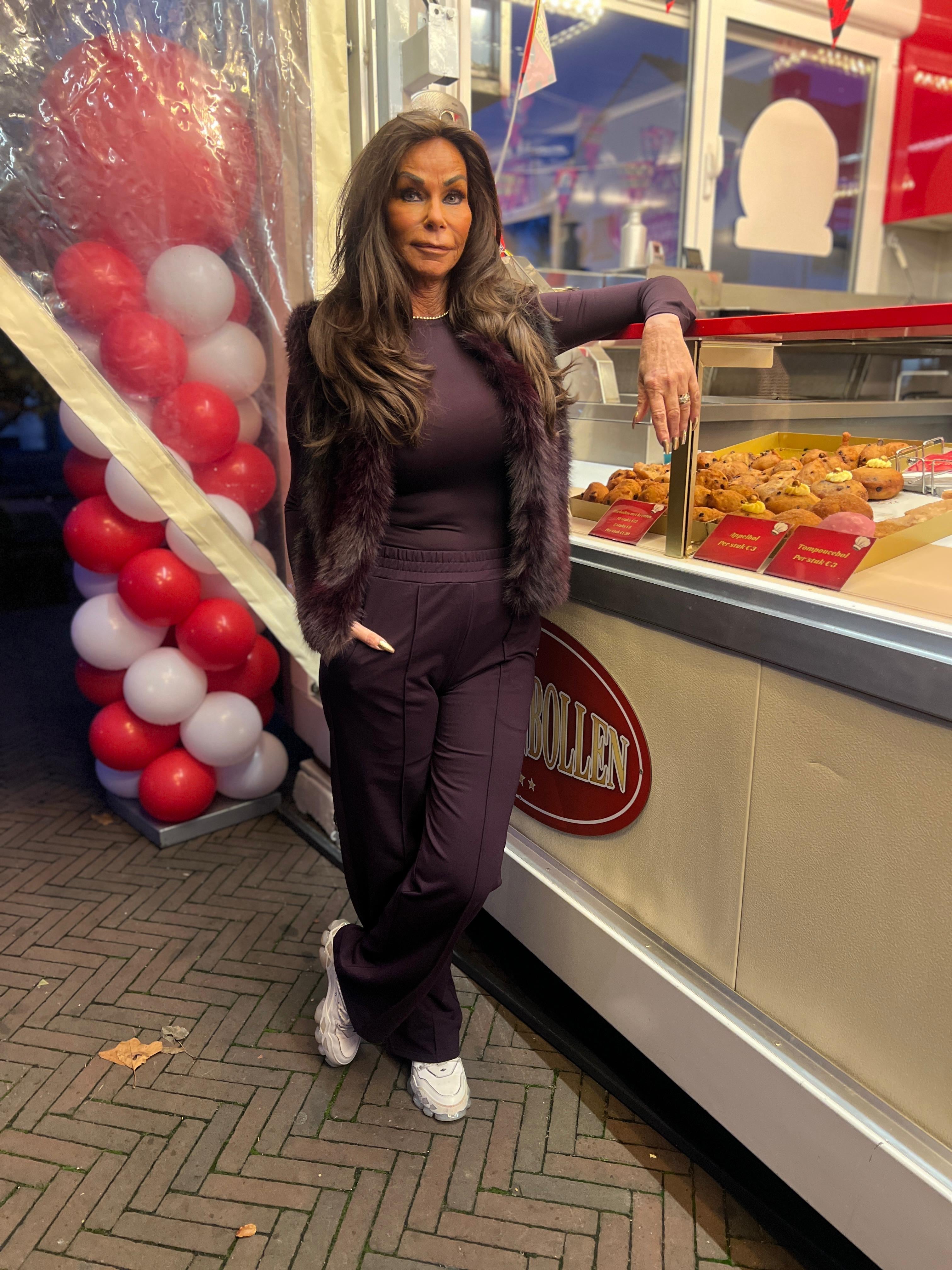 By Swan Comfy broek donker aubergine