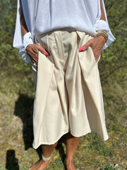 Wide Bermuda“plooien” beige