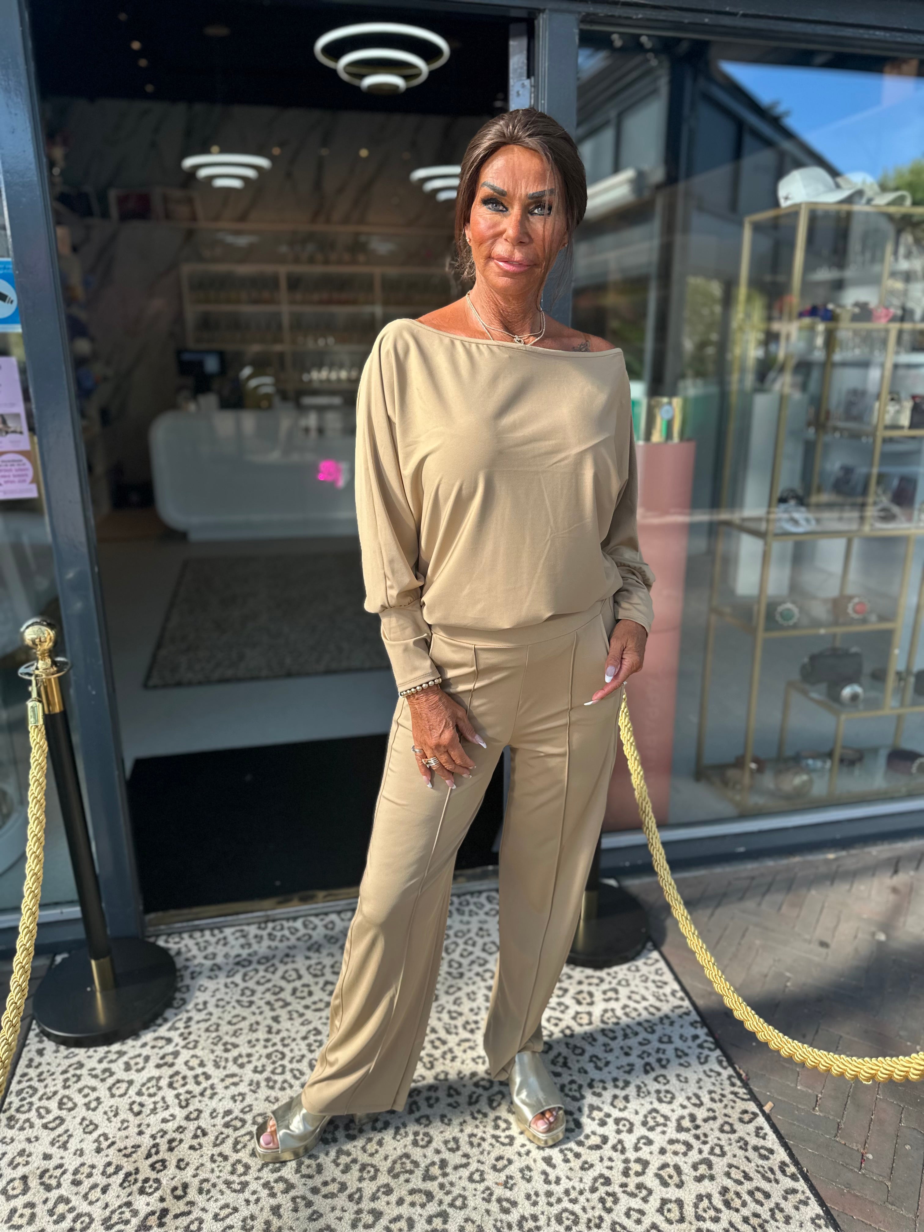 tweedelig set travel stof beige