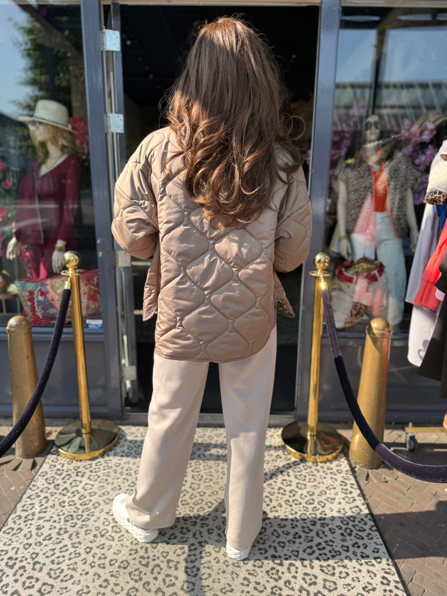 Gewatteerd jasje "Enjoy life" Taupe/panter reversible