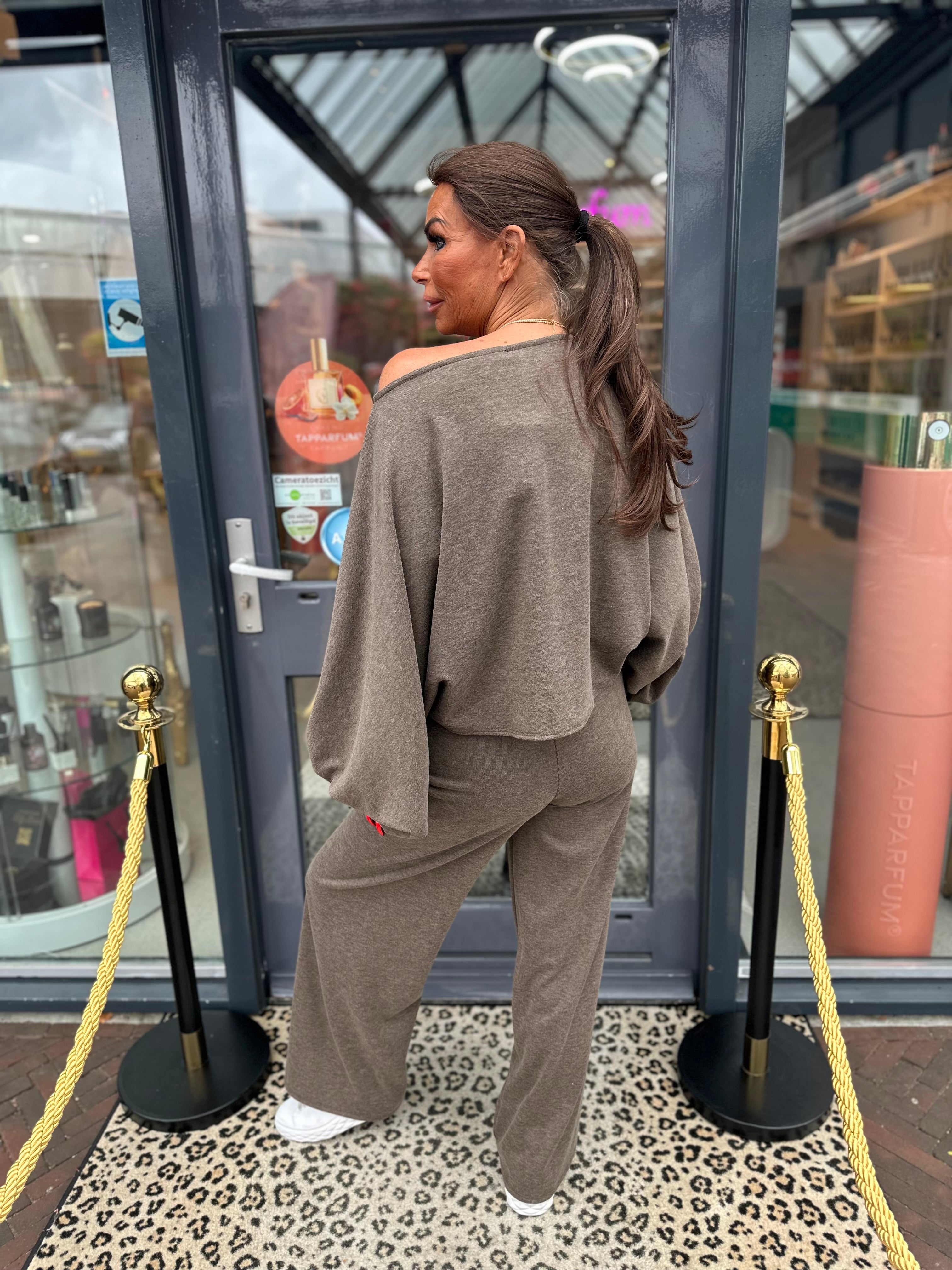 2 delig comfyset pofmouw donkertaupe