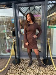 Basic jurkje “Splitmouw” Donkerbruin