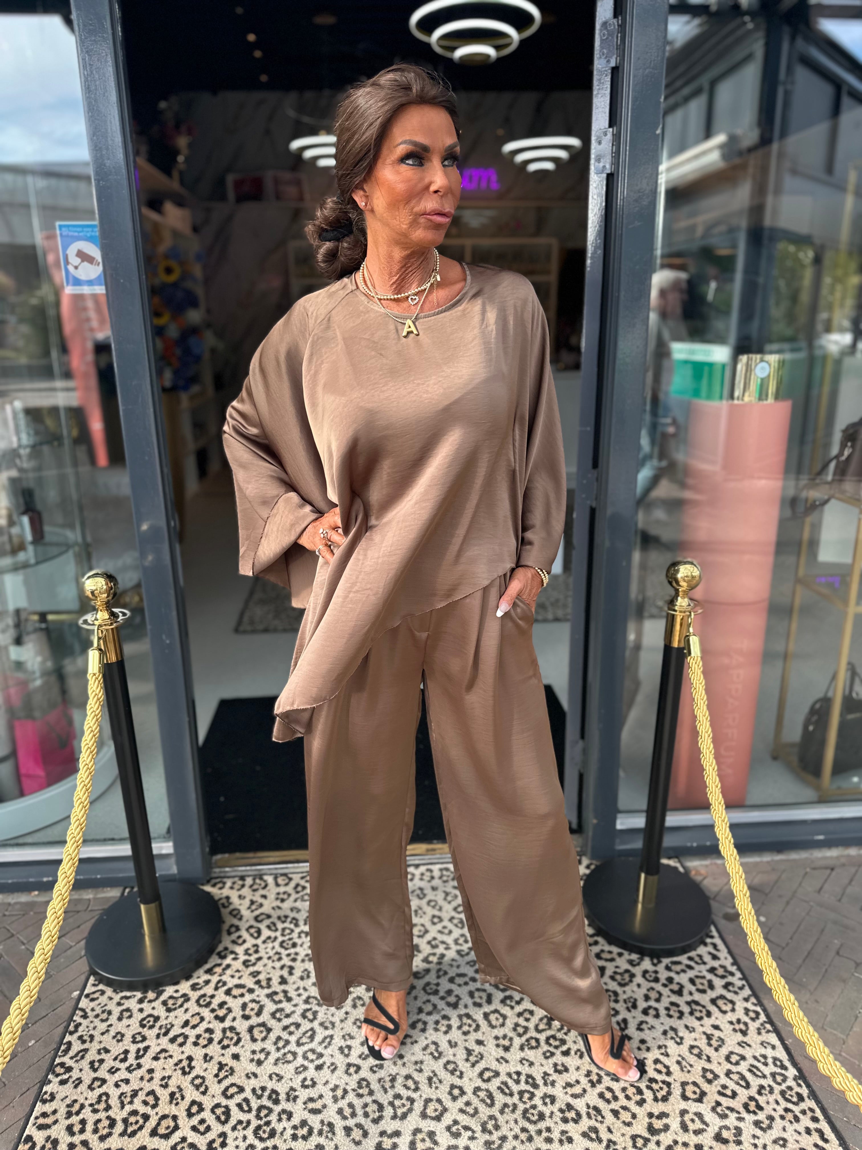 2 delig set "Olivia" Taupe