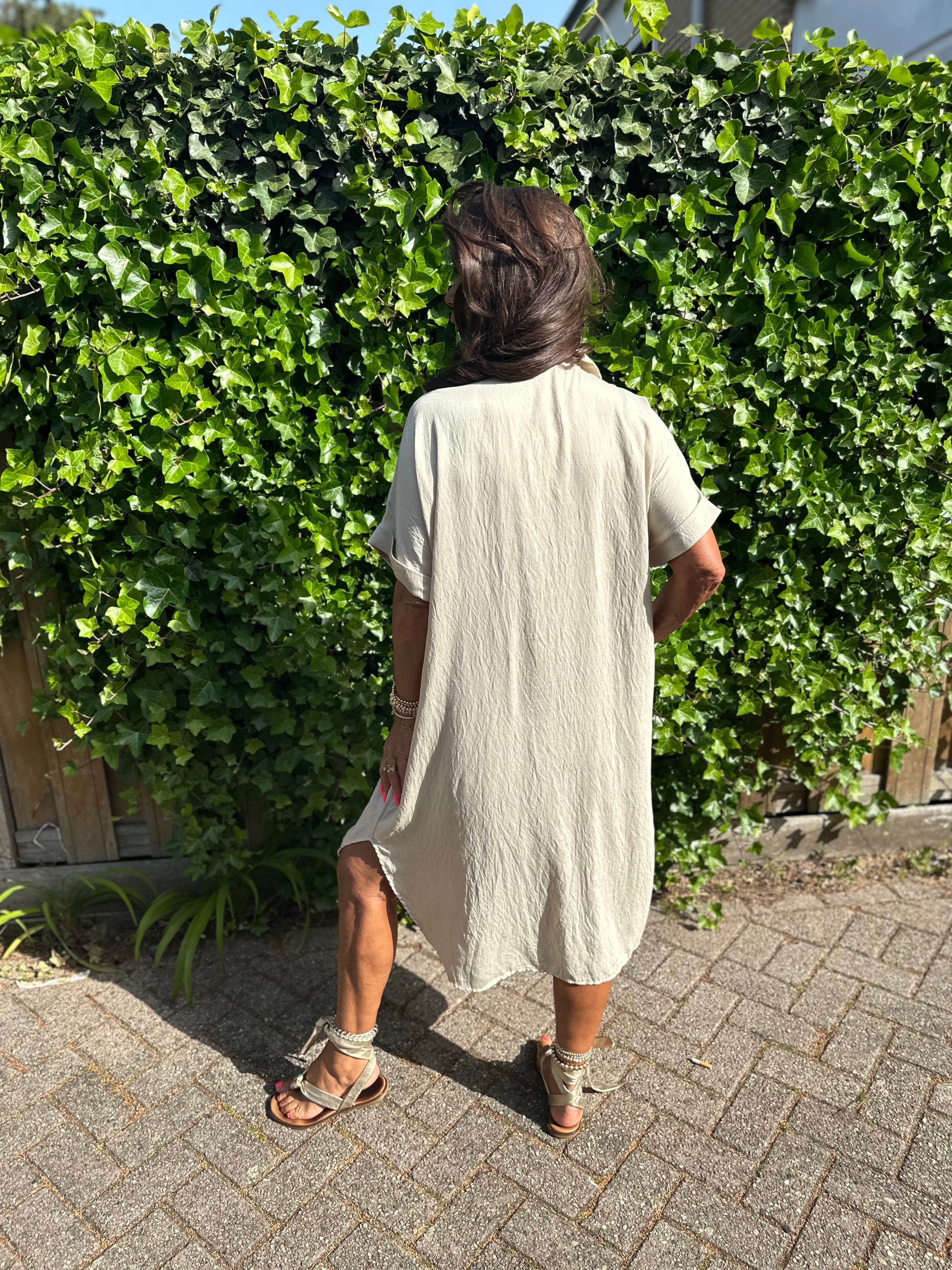 Jurkje "Kalyn" v-hals Beige