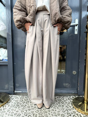 Wide leg pantalon “plooien” Taupe