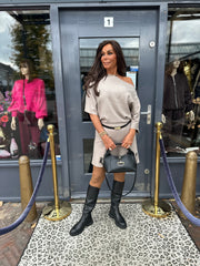 2 delig set “korte rok” taupe