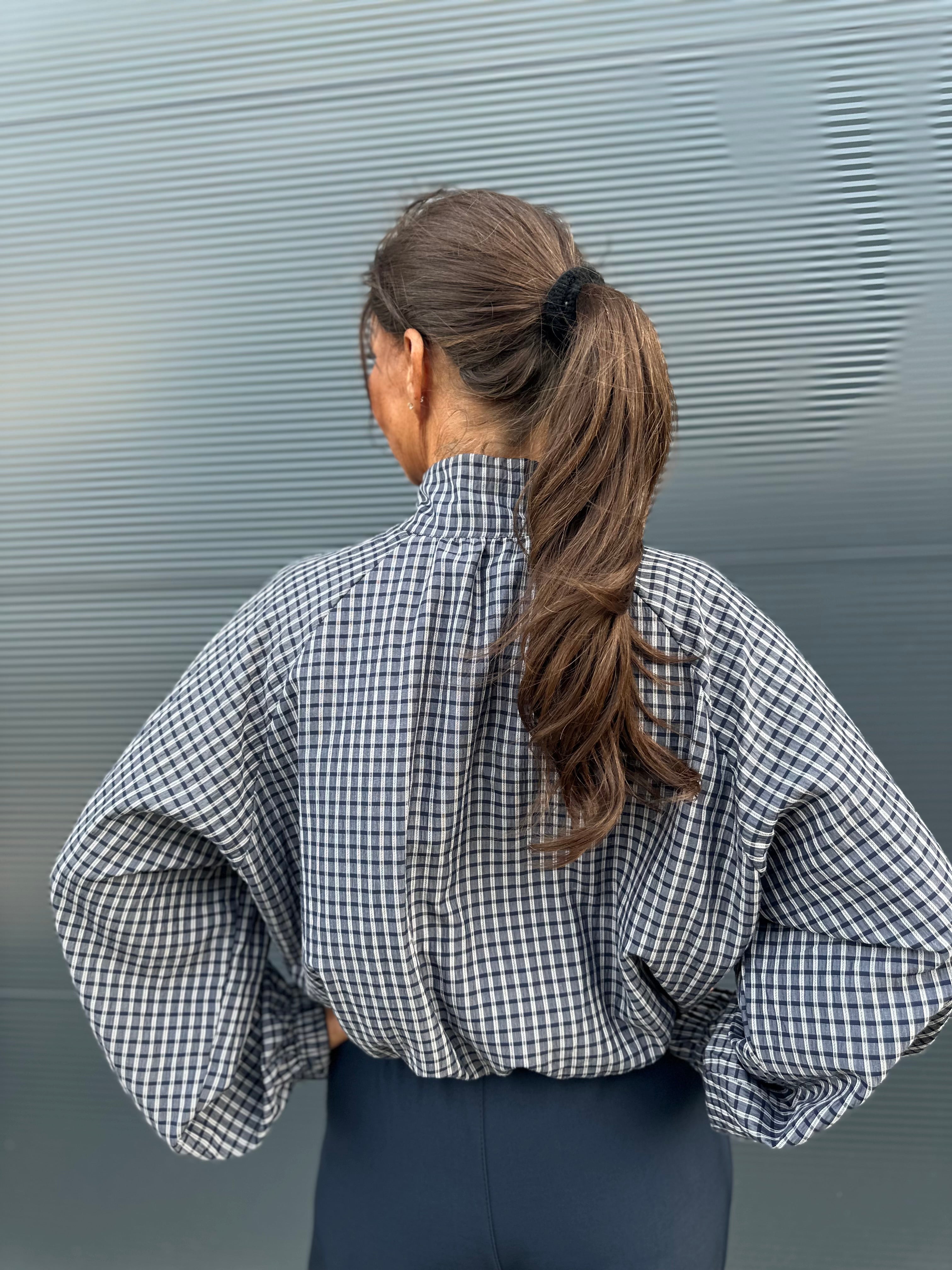 Blouse "geruit strik" donkerblauw