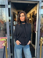 Top “Grace” met Sjaal Zwart