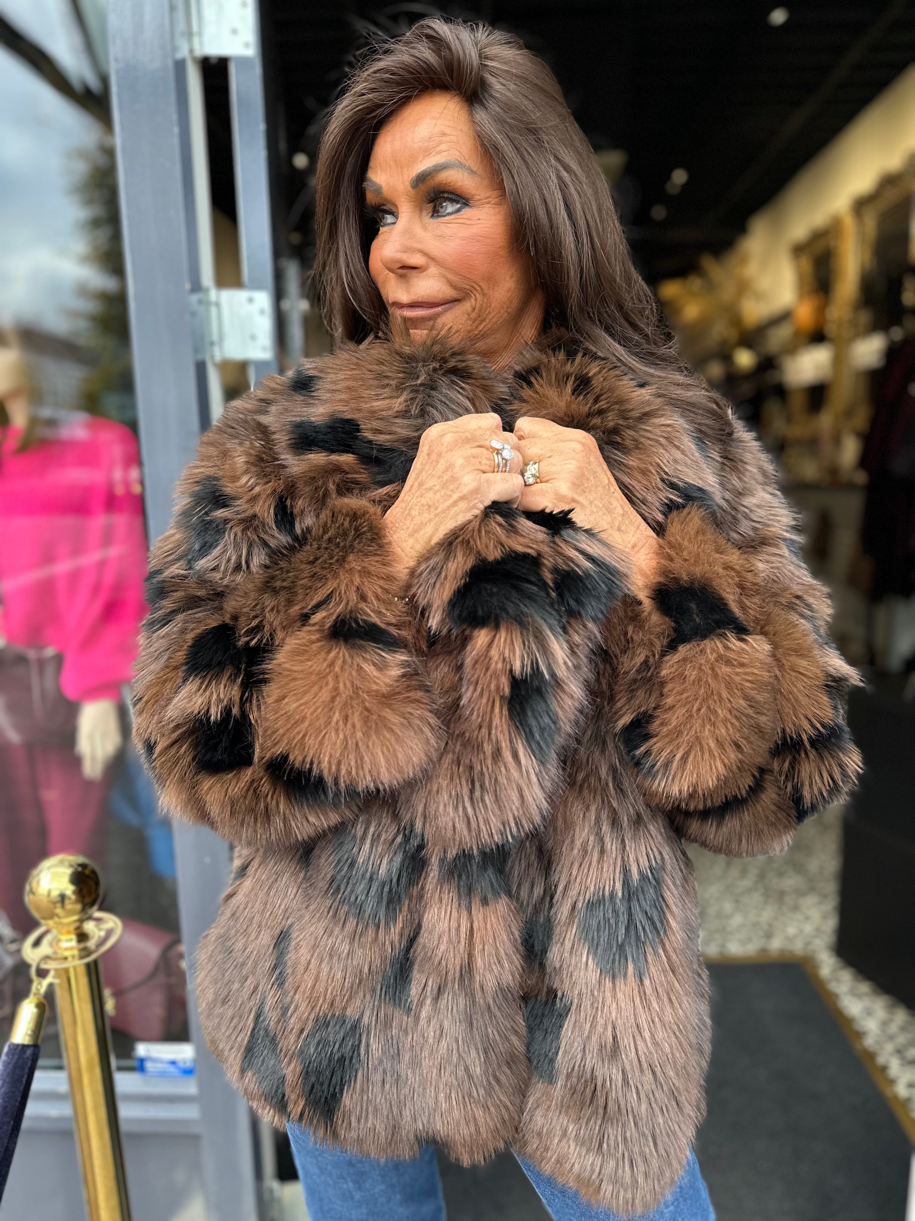 Bontjas fakefur "Bruin gevlekt”