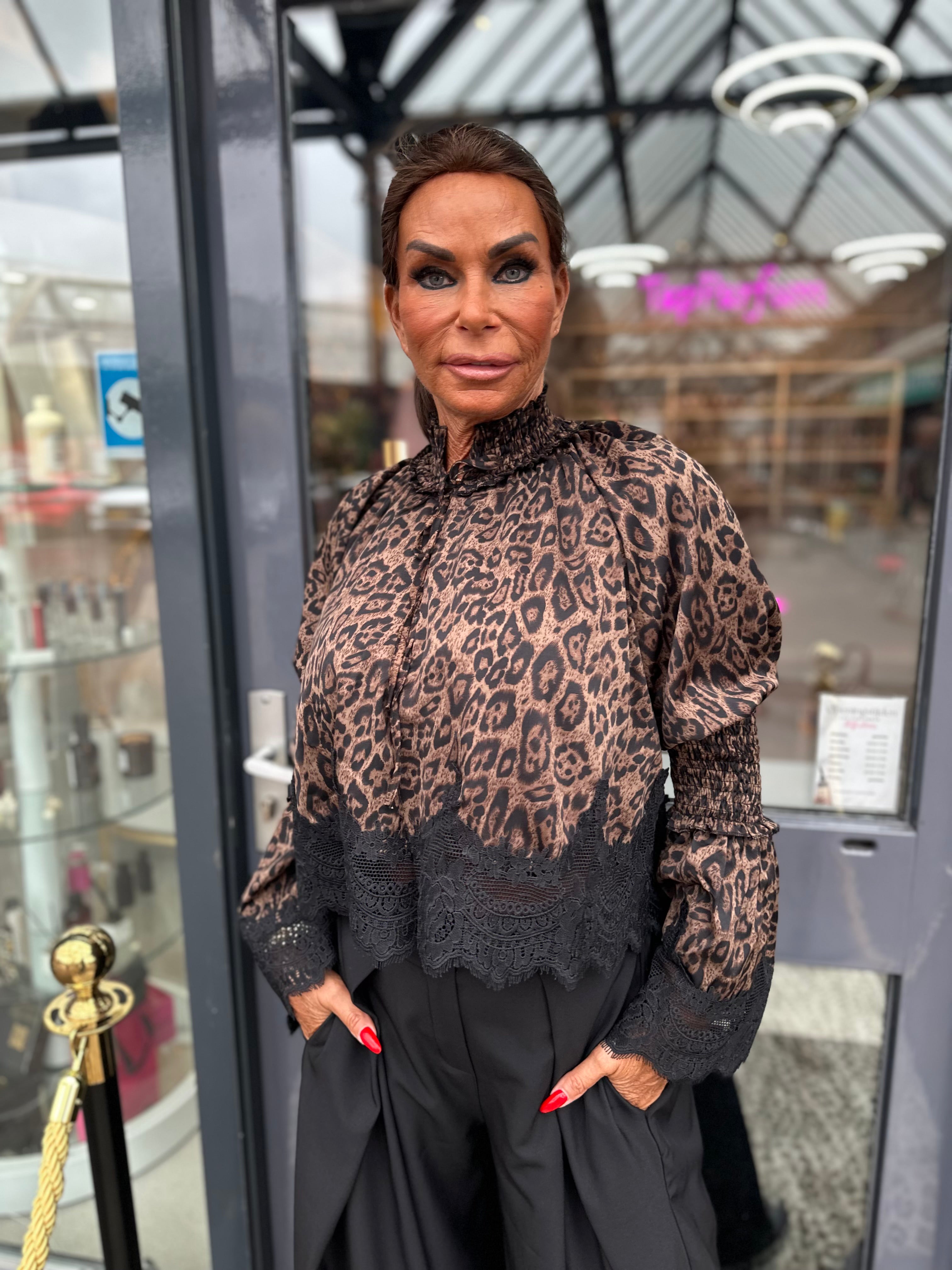 Blouse "Very chique" zwart panter
