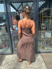 Spaghetti jurk broderie ibiza chocobruin