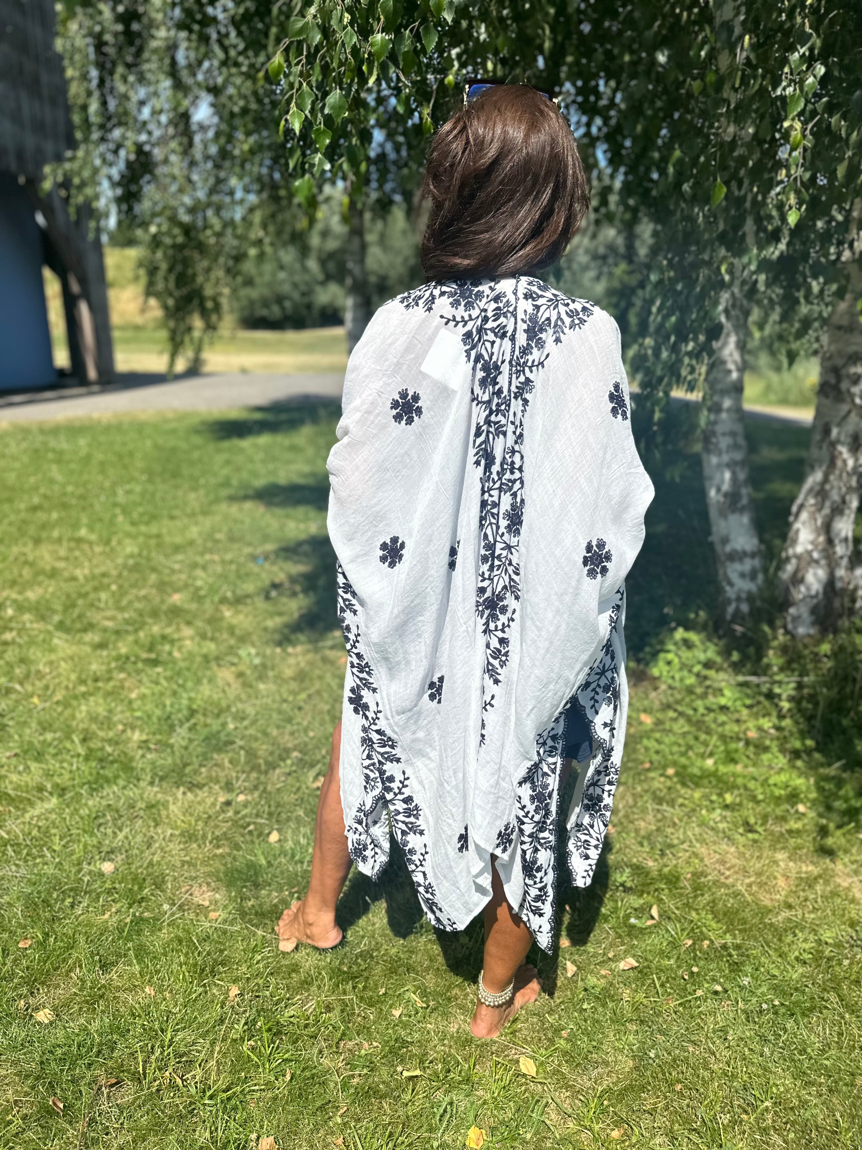 Kaftan "Adore" Wit/donkerblauw