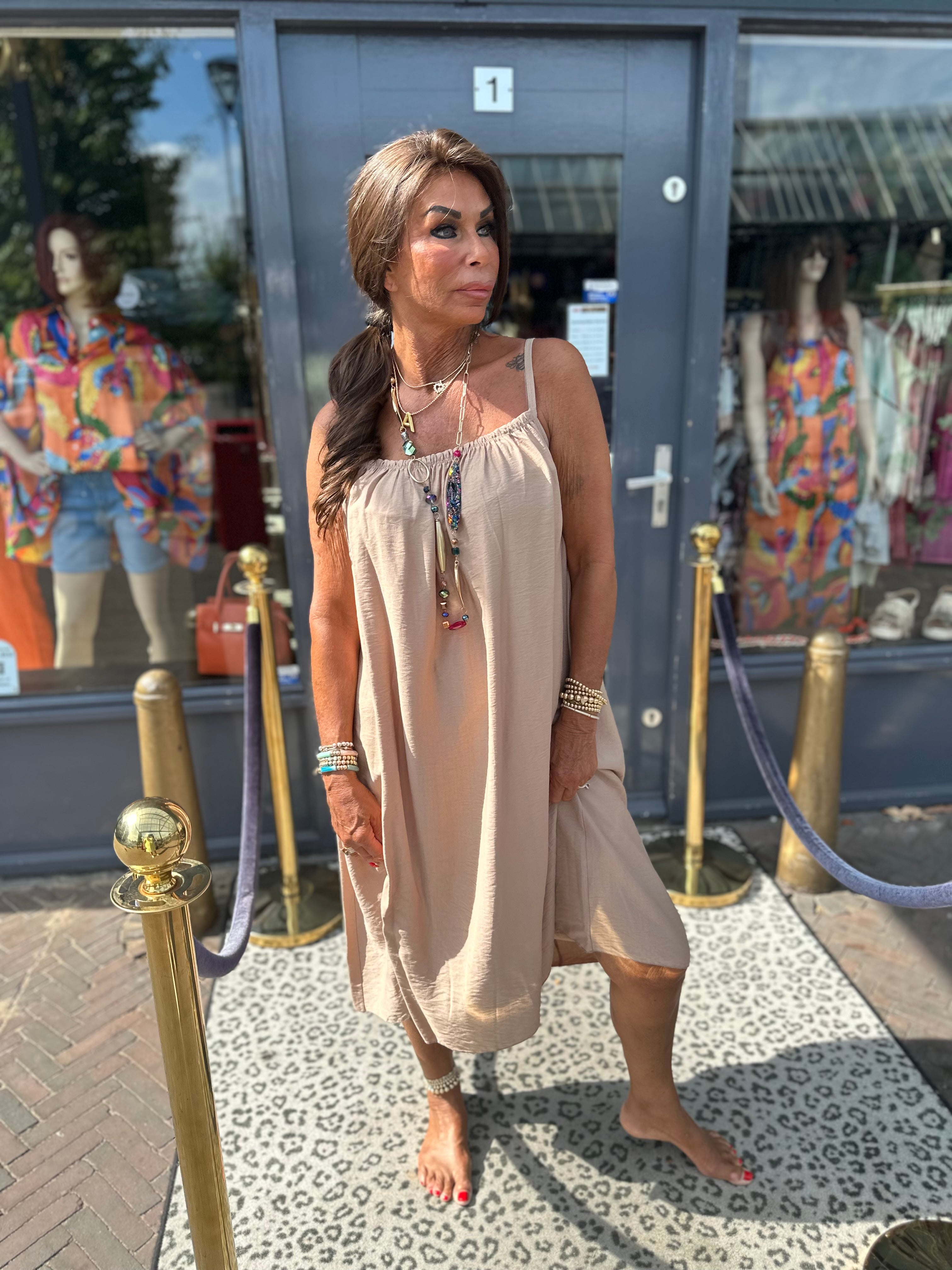 Kort Viscose jurkje "Tess" beige