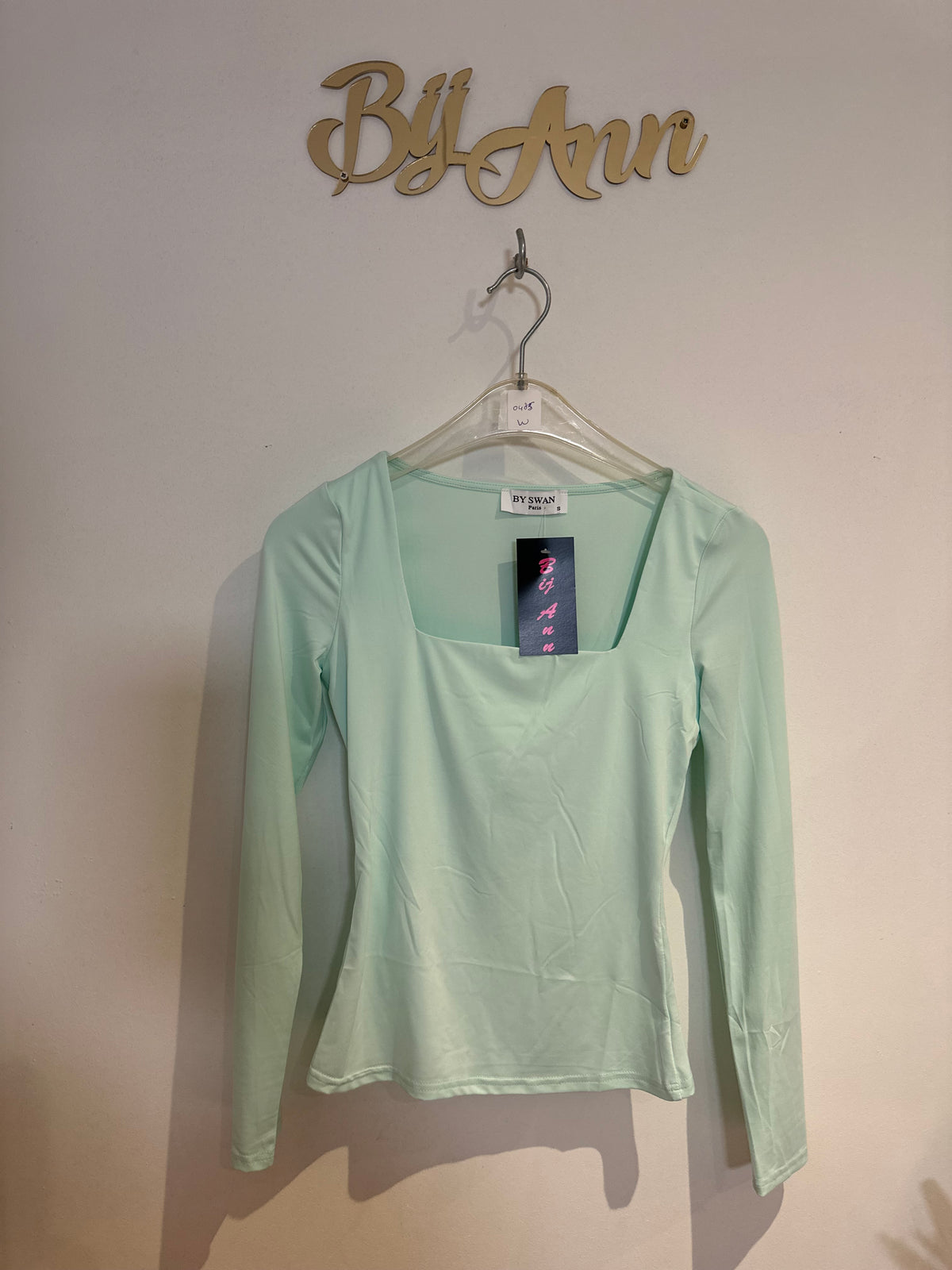 Top "By Swan Annie"  Mint
